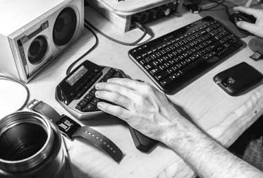 开云app官网-一顿晚餐消除距离 湖人女老板视詹皇为超级英雄